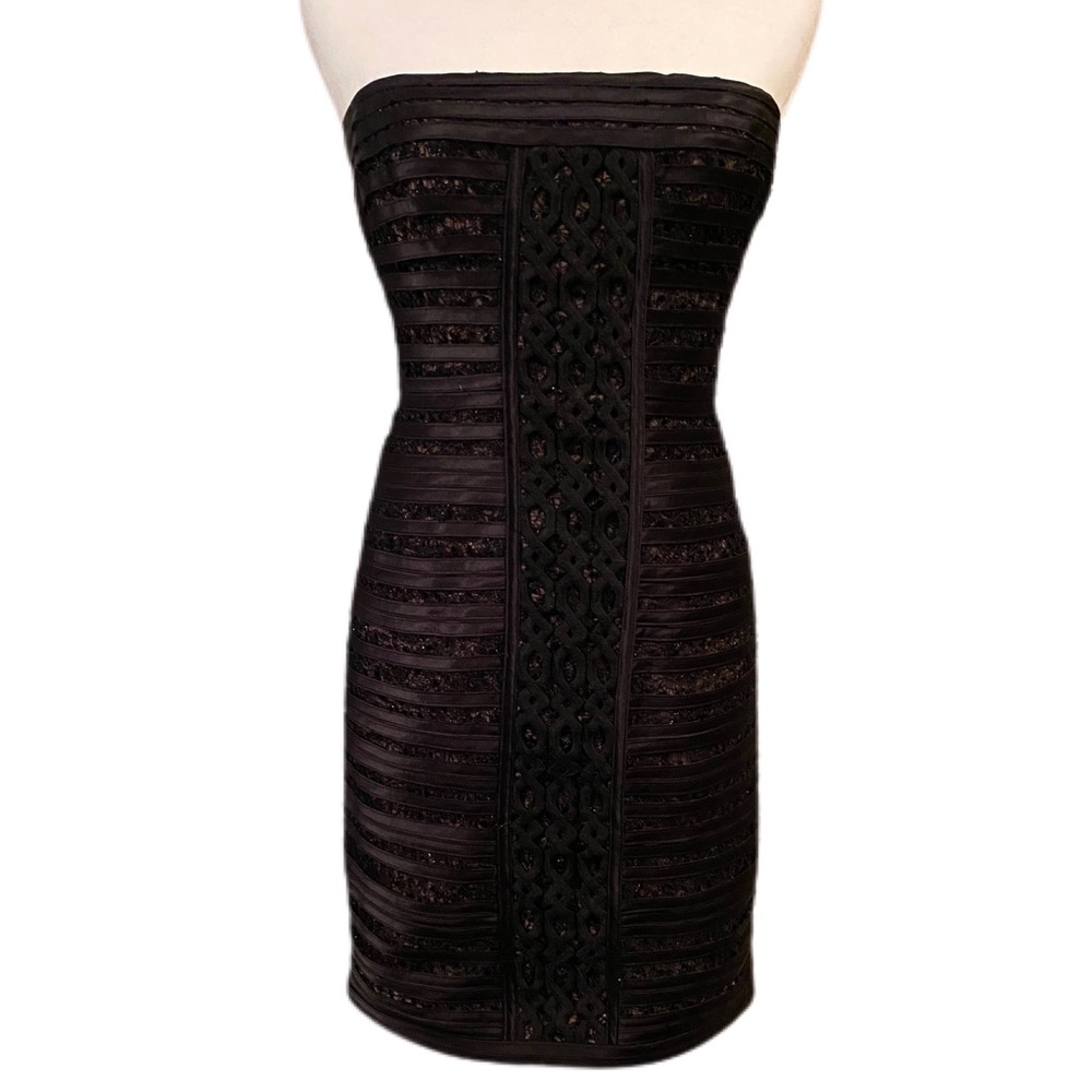 Beautiful strapless black BCBG MaxAzria short dress size 6.